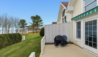 99 Dockside Ln, Belfast, ME 04915