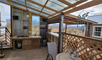 9240 S Longhorn Dr, Chloride, AZ 86431