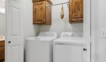 1027 Nickolas St, Aurora, MO 65605