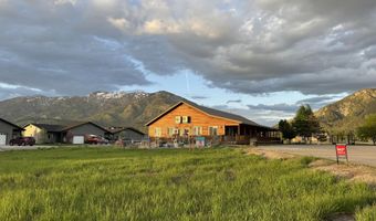 270 RIVER Cir, Alpine, WY 83128