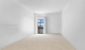 20301 W Country Club Dr PH-28, Aventura, FL 33180