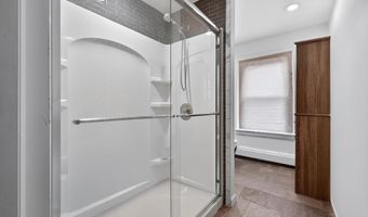 671 BROADWAY, Bayonne, NJ 07002