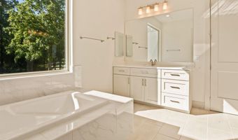 24 Zarina Ln Ln, Hot Springs Village, AR 71909