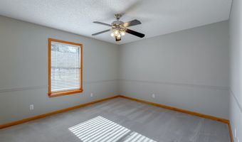 112 River Oaks Dr, Bainbridge, GA 39819