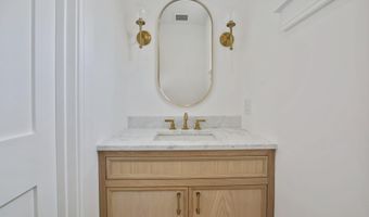 8 Fado Ln, Cos Cob, CT 06807