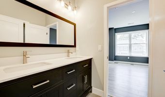 10032 SINNOTT, Bethesda, MD 20817