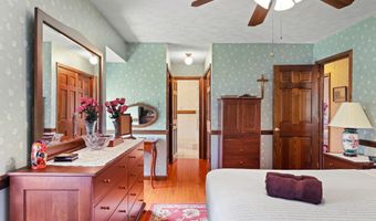 141 EMBILL Dr, Blakeslee, PA 18610