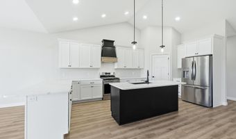 2023 Approach Dr, Auburn, IN 46706