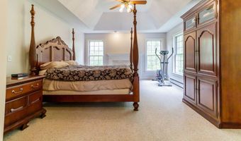 19 Cider Mill Rd, Burlington, CT 06013