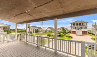 413 Club Colony Dr, Atlantic Beach, NC 28512