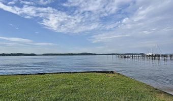 877 DORIS Dr, Arnold, MD 21012