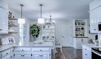 713 S Boyer Rd, Arkansas City, KS 67005