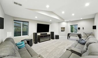 18541 W 93rd Pl, Arvada, CO 80007