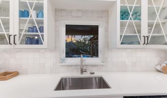 212 OAK Ave, Anna Maria, FL 34216