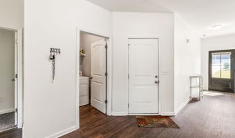 372 Highland Pointe Dr, Alto, GA 30510