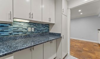 7541 SPRING LAKE Dr B-1, Bethesda, MD 20817
