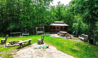 29 Left Fork Bear Track Rd, Beattyville, KY 41311