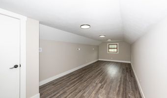 957 W Hunt Rd, Alcoa, TN 37701