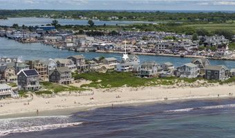 18 Beach Row, Narragansett, RI 02879