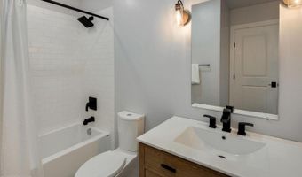 3542 WARDER St NW 204, Washington, DC 20010