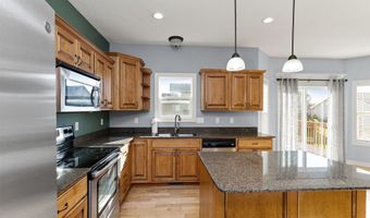 707 NE 46th Ct, Ankeny, IA 50021