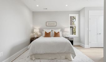 5047 MACARTHUR Blvd NW, Washington, DC 20016