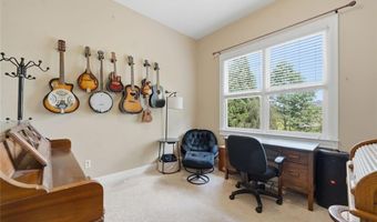 2440 Saxony Trce, Alpharetta, GA 30005
