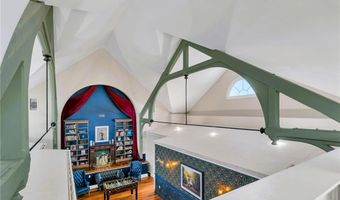 70 Peirce St, East Greenwich, RI 02818