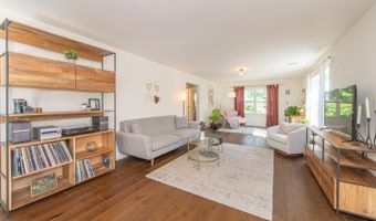 72 Lakeside Dr NW, Alloway, NJ 07461