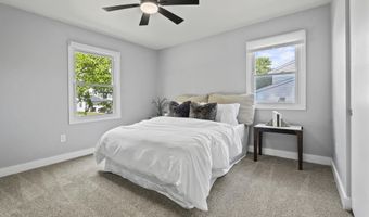 6040 Adacroft Dr SE, Ada, MI 49301
