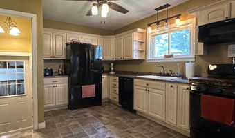 601 5th St, Brodhead, WI 53520