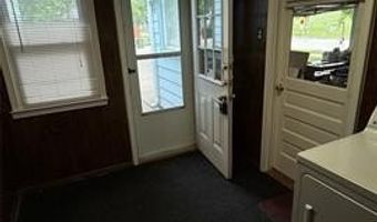 17009 Arlington Ave, Allen Park, MI 48101