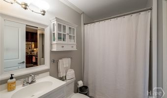 250 Broad St W 819, Athens, GA 30601