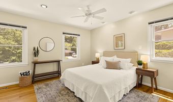 8407 GEORGIAN Way, Annandale, VA 22003