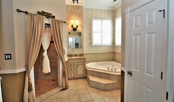 5905 LONE OAK Dr, Bethesda, MD 20814