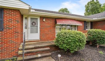 136 N Chillicothe Rd, Aurora, OH 44202