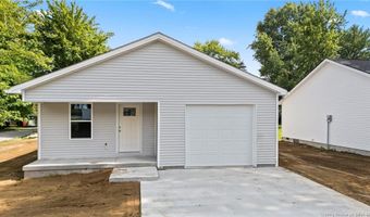 220 North St, Austin, IN 47102