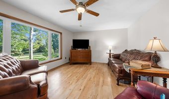 48117 266th St, Brandon, SD 57005