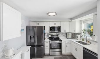 7474 ZANUCK Ct, Annandale, VA 22003