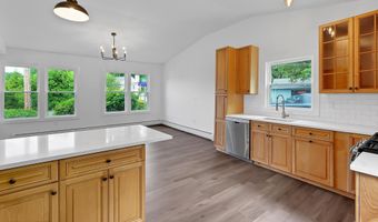 383 Navesink Ave, Atlantic Highlands, NJ 07716