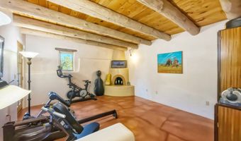 30 Camino Sanador, Santa Fe, NM 87505