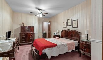 2447 S 5TH St, Philadelphia, PA 19148