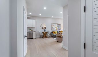 1516 E CAPITOL St NE 9, Washington, DC 20003
