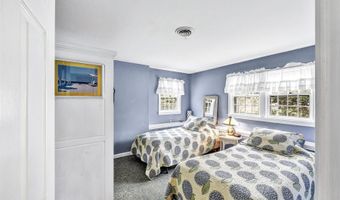 69 Old Comers Rd, Chatham, MA 02633