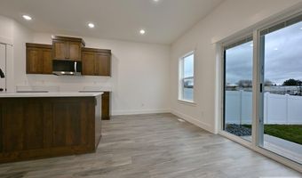 4614 Kapono Ct, Ammon, ID 83406