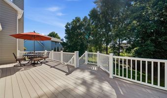 522 Arbor Meadow Dr, Ballwin, MO 63021