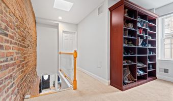 1101 S POTOMAC St, Baltimore, MD 21224
