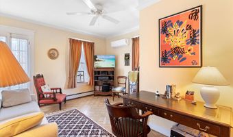 412 11th St NW, Albuquerque, NM 87102