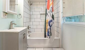 803 Jones Dr, Ann Arbor, MI 48105