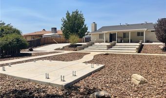 13405 Applewood Rd, Apple Valley, CA 92308
